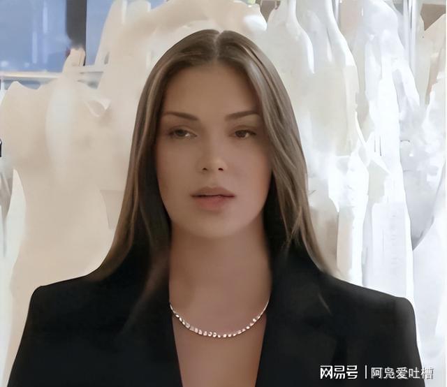 开云体育平台-这就是公开辱华的后果!取消冠军头衔只是开始,职业生涯也全毁了